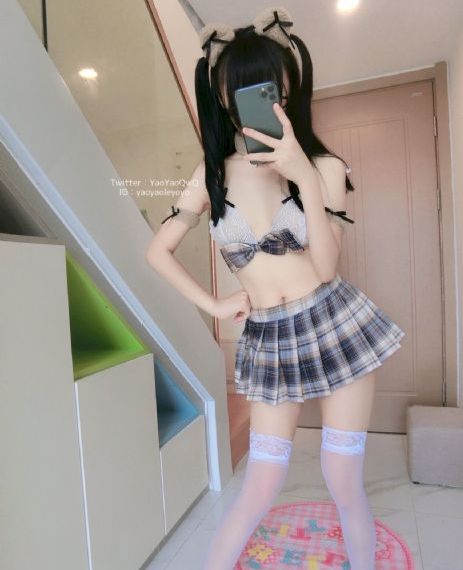 黄色国产在线_未删减完整版