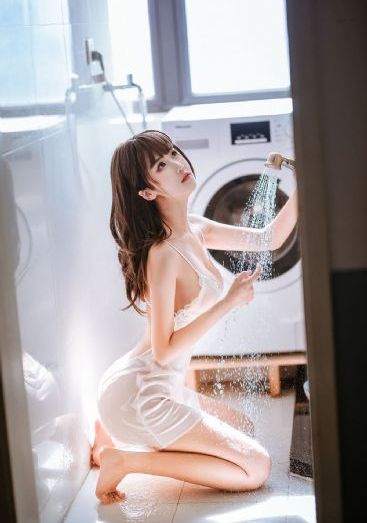免费a一毛片女生裸身伊人伦理_1080P视频大全