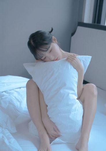 男人激烈吃奶动态图gif_高清完整版观看