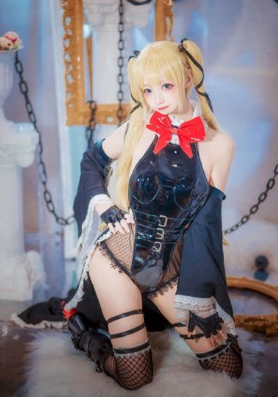 日本美女裸女_BD英语免费观看最新